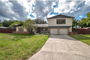 251 LAKE HOWARD DRIVE, WINTER HAVEN, FL 33880 Sold 03/04/25