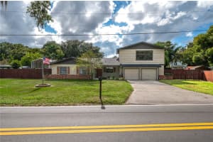 251 LAKE HOWARD DRIVE, WINTER HAVEN, FL 33880 Sold 03/04/25