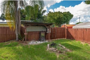 251 LAKE HOWARD DRIVE, WINTER HAVEN, FL 33880 Sold 03/04/25