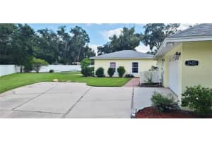 2655 SLEEPY HOLLOW LANE, LAKELAND, FL 33810 Sold 01/10/25