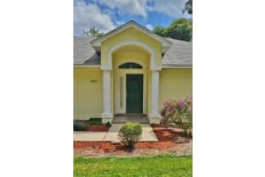 2655 SLEEPY HOLLOW LANE, LAKELAND, FL 33810 Sold 01/10/25