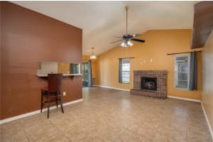 825 SPICEWOOD DRIVE, LAKELAND, FL 33801 Sold 02/28/25