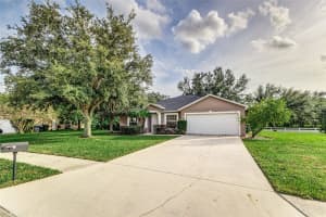 212 TOWHEE ROAD, WINTER HAVEN, FL 33881 Sold 01/16/25