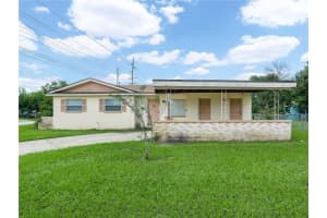 1202 WRIGHT DRIVE, LAKELAND, FL 33805 Sold 01/17/25