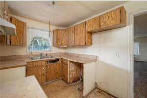 217 CLINTON STREET, AUBURNDALE, FL 33823 Sold 01/16/25