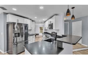 5993 HIGH GLEN DRIVE, LAKELAND, FL 33813 Sold 03/31/25