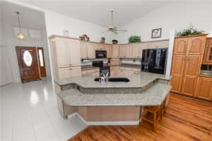 6165 SILVER LAKES DRIVE, LAKELAND, FL 33810 Sold 11/14/24