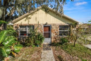 910 WARREN STREET, PLANT CITY, FL 33563 Sold 11/21/24
