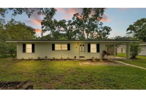 211 LENA VISTA BOULEVARD, AUBURNDALE, FL 33823 Sold 12/05/24