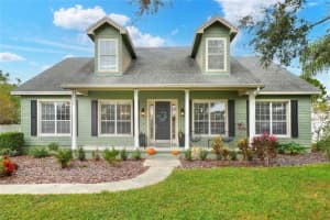 1935 AUSTIN TERRACE, WINTER HAVEN, FL 33884 Sold 09/04/25
