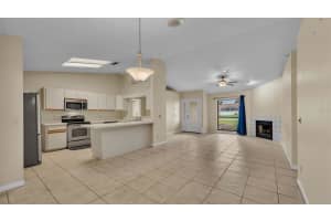5744 DEER TRACKS TRAIL, LAKELAND, FL 33811 Sold 12/30/24