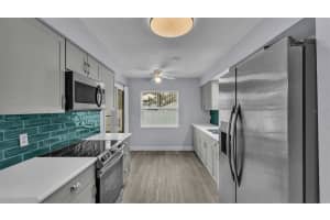 4801 SQUIRE HOLLOW DRIVE, LAKELAND, FL 33811 Sold 12/18/24