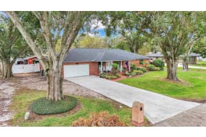 4264 STAFFORD DRIVE, WINTER HAVEN, FL 33880 Sold 07/21/25