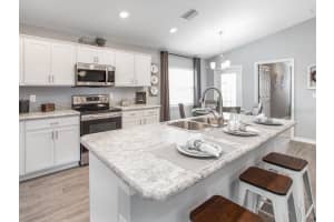 572 77TH CIRCLE, OCALA, FL 34480 Sold 08/14/25