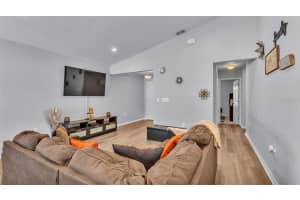 567 LORIENT DRIVE, EAGLE LAKE, FL 33839 Sold 02/18/25