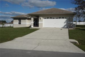8011 HOLLY RIDGE DRIVE, LAKELAND, FL 33810 Sold 02/07/25