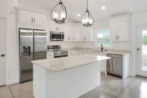 13546 ROCKRIDGE ROAD, LAKELAND, FL 33809 Sold 01/17/25