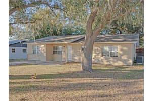 214 VALENCIA DRIVE, AUBURNDALE, FL 33823 Sold 01/17/25
