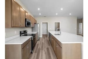 723 BENTLEY NORTH LOOP, AUBURNDALE, FL 33823 Sold 07/31/25