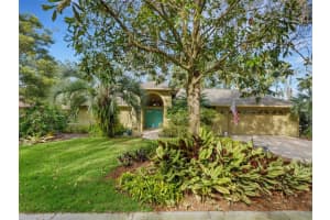 3845 Garnet Dr, MULBERRY