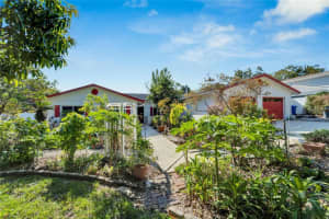 1323 VALLEY HILL, LAKELAND, FL 33813 Sold 05/13/25