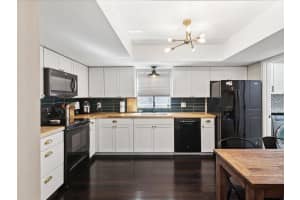 2621 SUNNYSIDE CIRCLE, PALM HARBOR, FL 34684 Sold 02/03/25