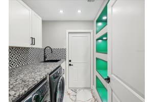 2621 SUNNYSIDE CIRCLE, PALM HARBOR, FL 34684 Sold 02/03/25
