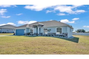 6002 COUNTRY WALK LANE, WINTER HAVEN, FL 33880 Sold 03/28/25