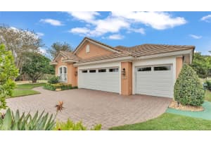 2636 BELLERIVE DRIVE, LAKELAND, FL 33803 Sold 04/04/25