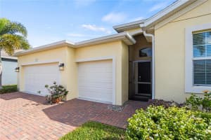 2977 DAYTON DRIVE, WINTER HAVEN, FL 33884 Sold 02/04/25