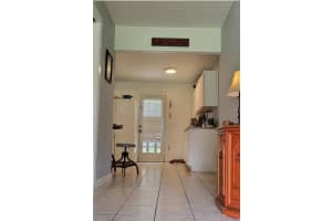 2010 SPOONER DRIVE, PLANT CITY, FL 33563 Sold 02/18/25