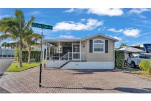 2307 LIMEWOOD AVENUE, CLERMONT, FL 34714 - MLS#MFRL4949525