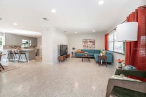 1335 ROBINHOOD LANE, LAKELAND, FL 33813 Sold 04/04/25
