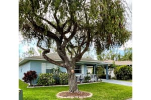 1636 MEMORY LANE, LAKELAND, FL 33811 Sold 03/26/25