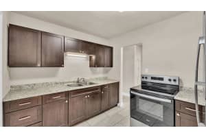 3396 AVENUE R NW, WINTER HAVEN, FL 33881 Sold 04/02/25