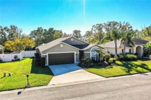 563 EMERALD COVE LOOP, LAKELAND, FL 33813 Sold 02/21/25