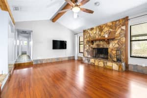4372 DIAMOND ROAD, WINTER HAVEN, FL 33880 Sold 03/07/25