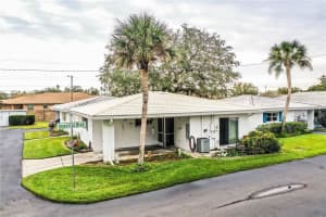726 ERIE COURT, LAKELAND, FL 33803 Sold 07/02/25