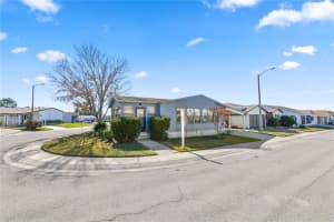 2206 GOLDEN HORSESHOE CIRCLE, LAKELAND, FL 33810 - MLS#MFRL4949948