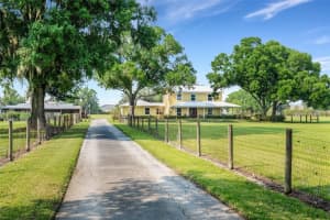 1722 BROKEN ARROW TRAIL, LAKELAND, FL 33813 Sold 05/16/25