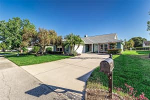 1452 GRAND CAYMAN CIRCLE, WINTER HAVEN, FL 33884 - MLS#MFRL4950037