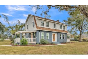 3220 CLUBHOUSE ROAD, LAKELAND, FL 33812 Sold 04/17/25