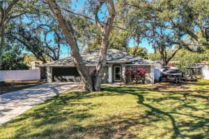 2227 HOWARD WEST AVENUE, WINTER HAVEN, FL 33880 Sold 04/04/25