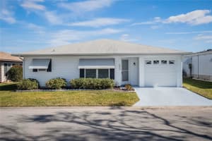 4854 Colonnades Club Blvd, LAKELAND