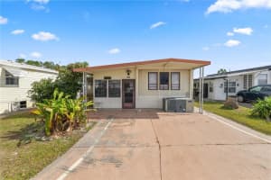 7072 Fairview Village Cir, WINTER HAVEN