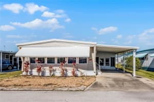 521 Lakeside Ranch Way, WINTER HAVEN
