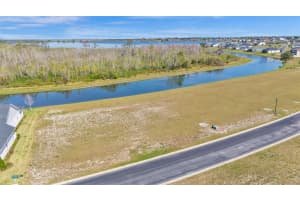 383 Adams View Ln Auburndale, FL 33823 - Off Market