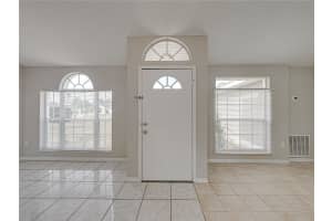 140 BENTLEY OAKS BOULEVARD, DAVENPORT, FL 33896 Sold 07/11/25
