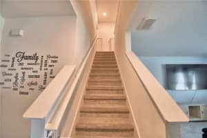 2816 IVY LAKE COURT, LAKELAND, FL 33811 - MLS#MFRL4950519