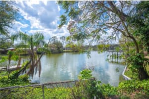 1925 JOHN ARTHUR WAY, LAKELAND, FL 33803 Sold 03/21/25